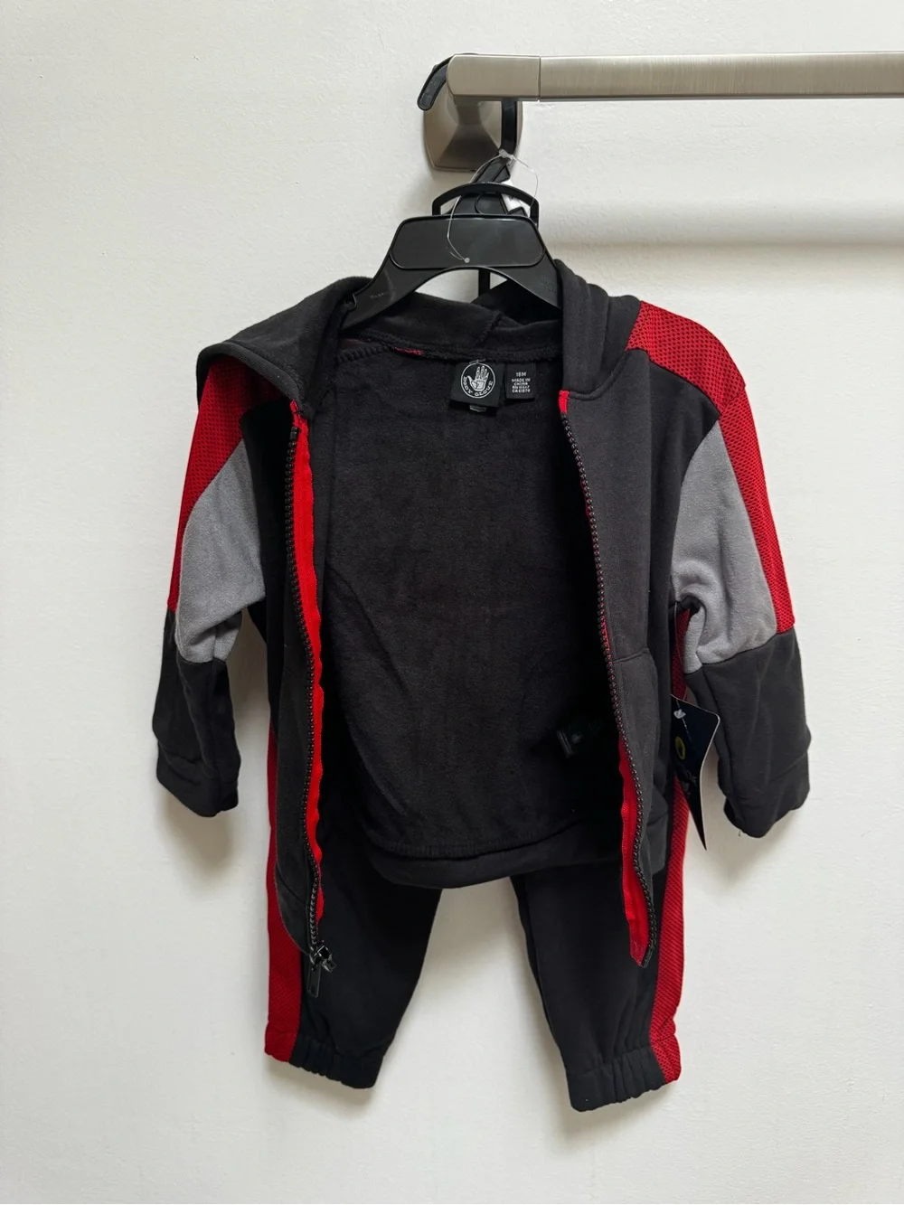 Body Glove Toddlers Boy 2 Pcs Brand Logo Sweatshirts And Pant Set, Black NWT